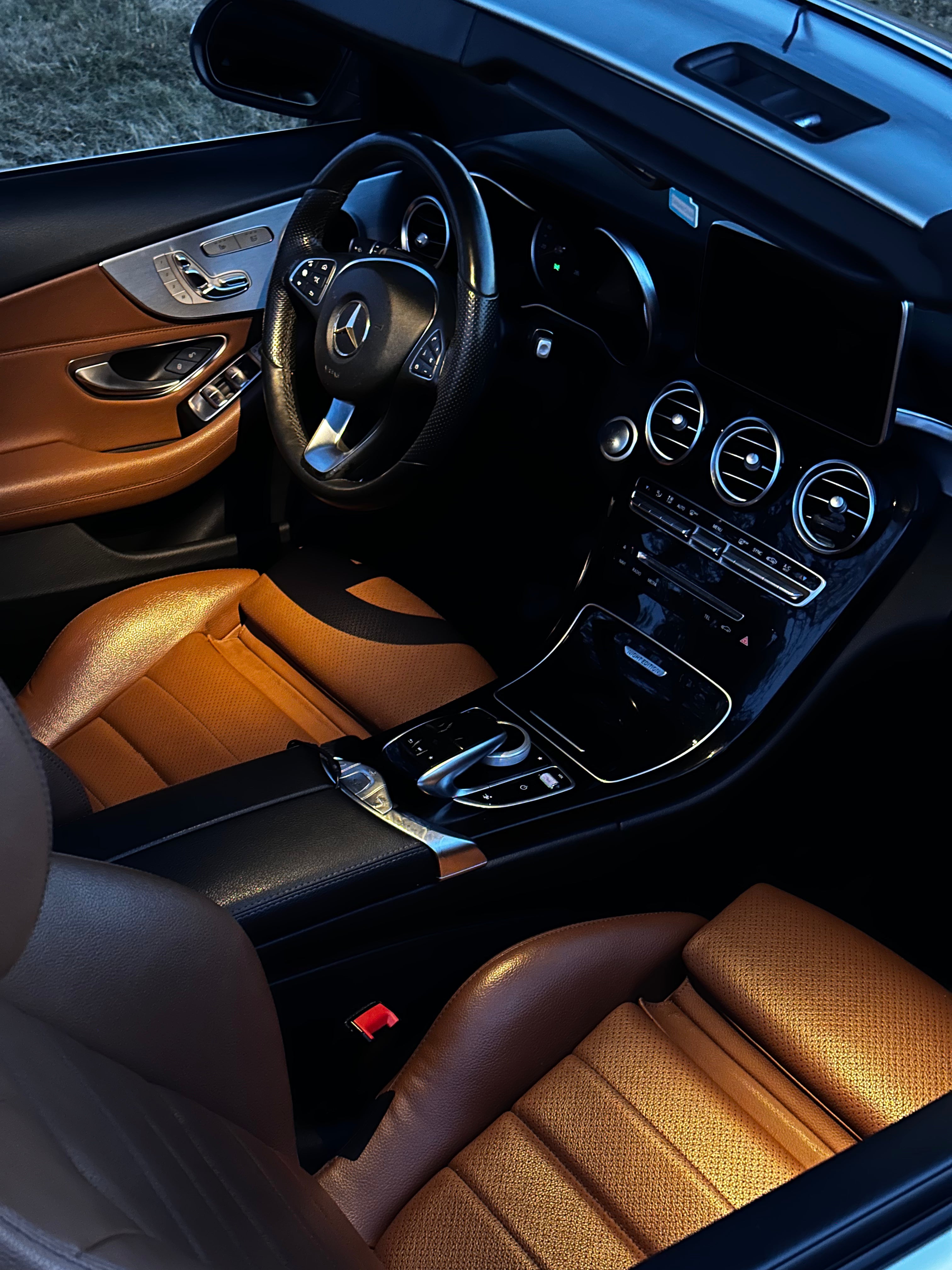 Mercedes-Benz C300 Convertible AMG Night Package