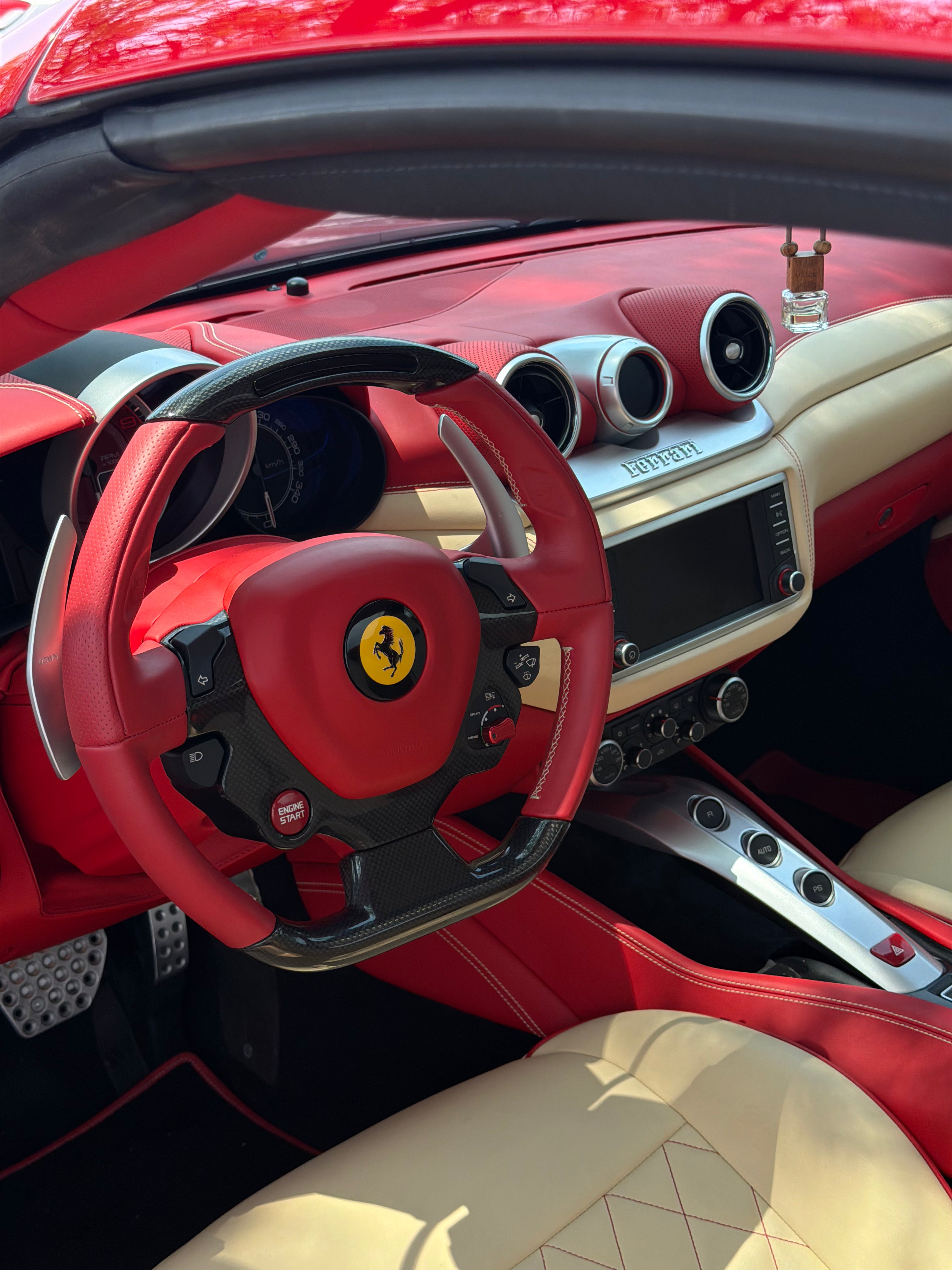 Ferarri California T