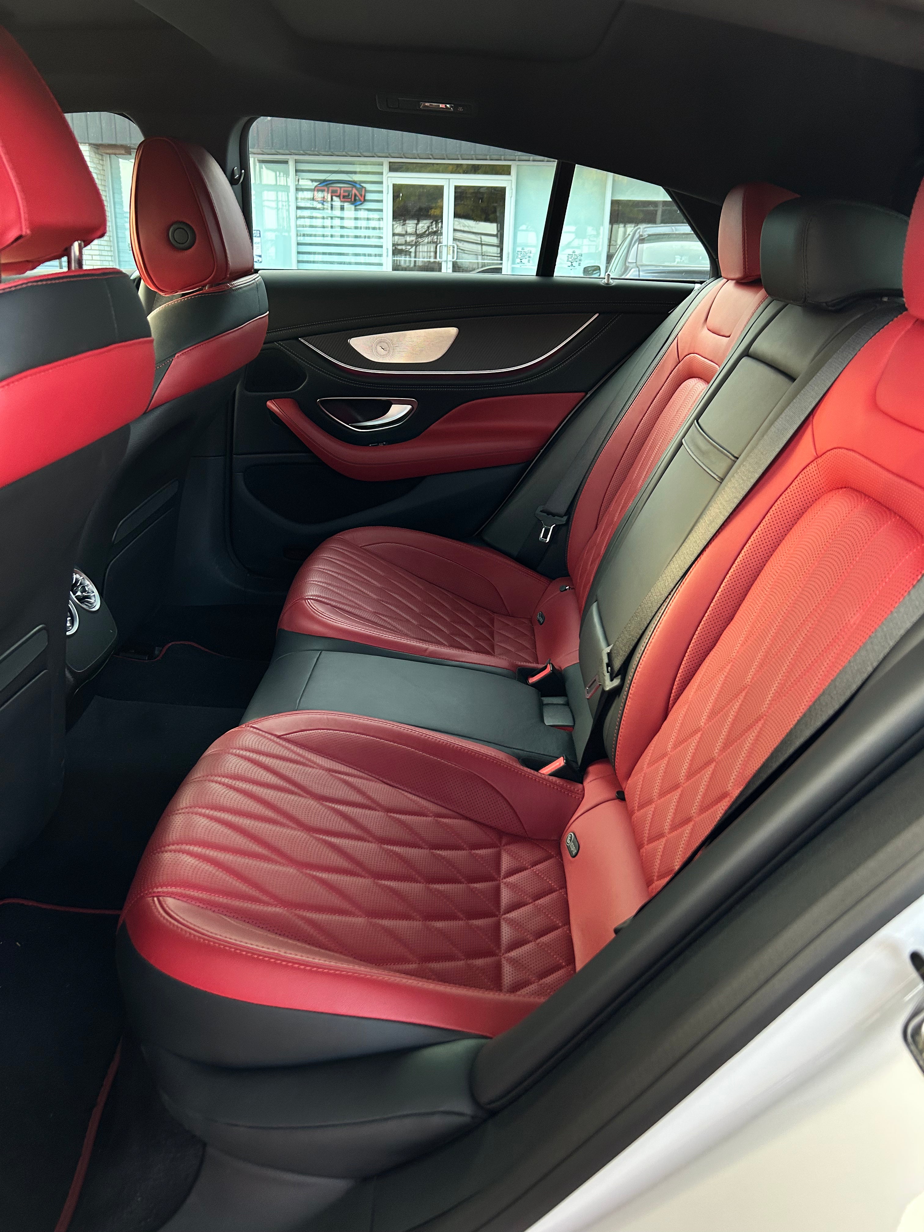 Mercedes-Benz GT53 AMG